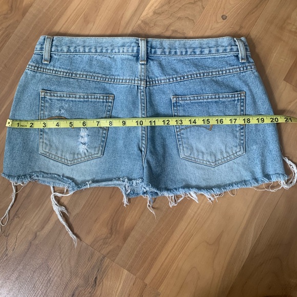 Extreme Denim Micro Mini: American Eagle - Picture 11 of 12